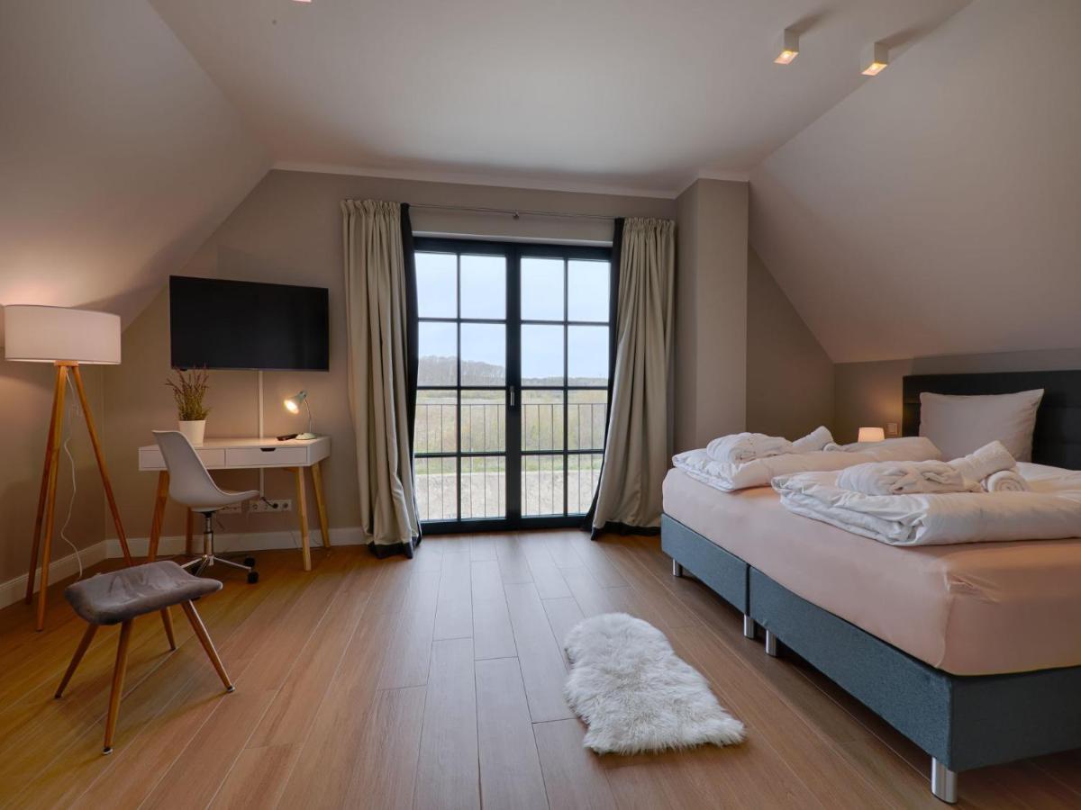 Reetland Am Meer - Premium Reetdachvilla Mit 3 Schlafzimmern, Sauna Und Kamin F27 Dranske Εξωτερικό φωτογραφία